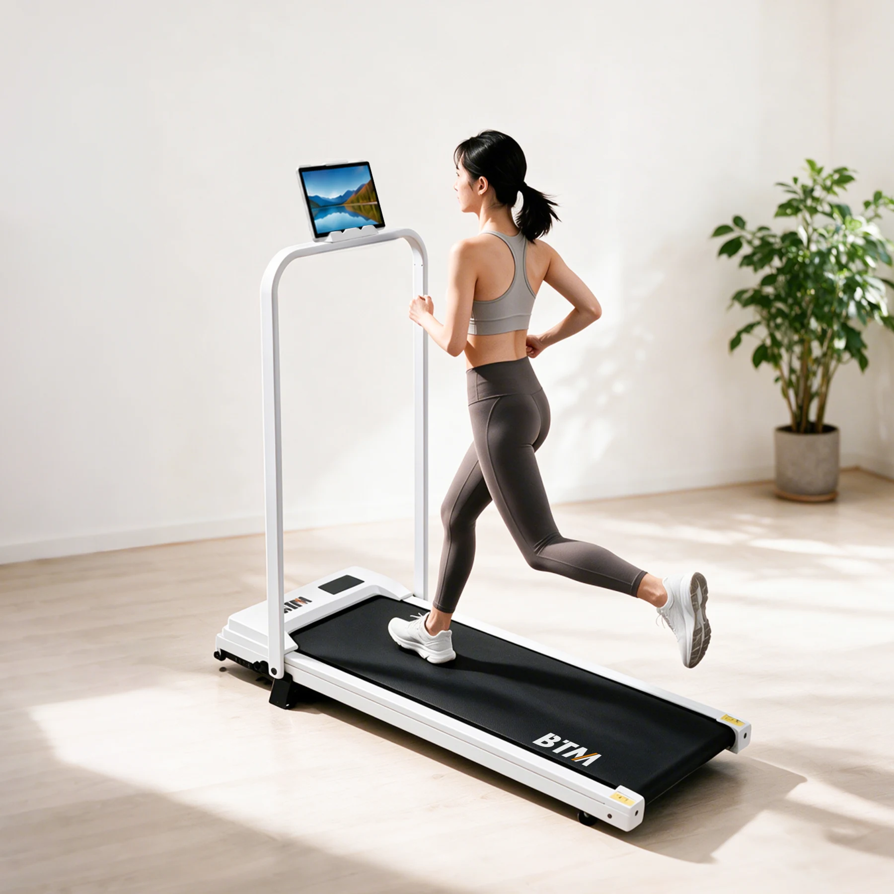ルームランナー 電動ランニングマシン 1〜8km/h 傾斜6度 折りたたみ スマホホルダー付き キャスター付き 付属リモコン 耐荷重100kg 省スペース 薄型 コンパクト 家庭用 ウォーキングマシン フィットネスマシン トレッドミル