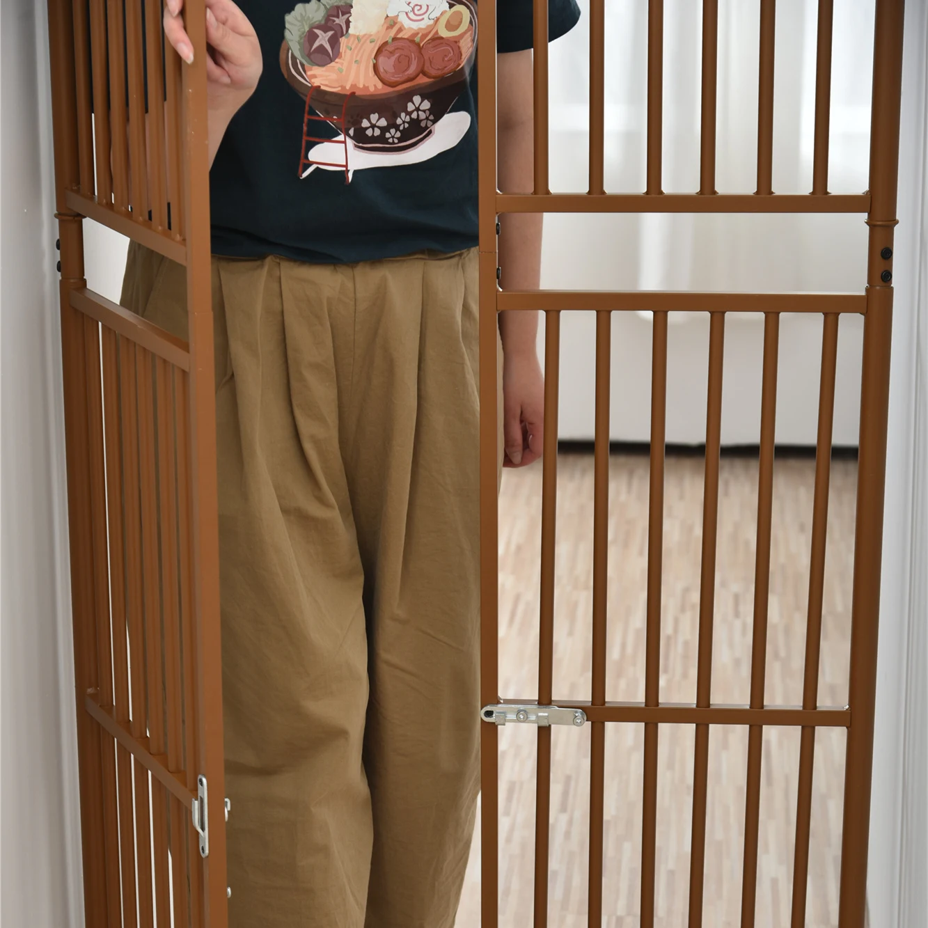 ペット高さ調節対応 205~285cm ドア ケージ 留守番 保護 ネコ 脱走防止 柵 フェンス 脱走防止 猫用 多頭飼い 多頭 スチール ペットケージ 新生活【ブラウン】