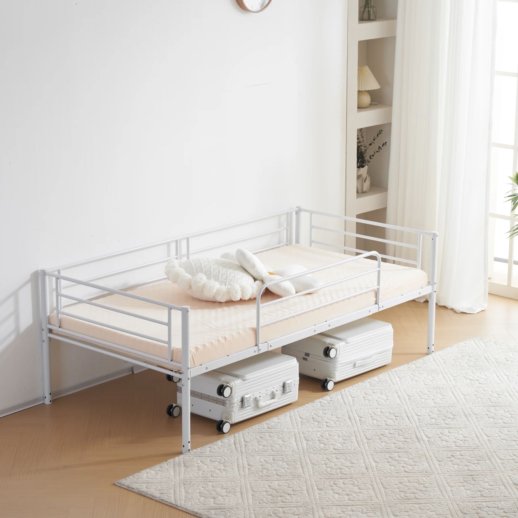 【ホワイト】ミドルタイプ ロフトベッド パイプベッド シングル ベッド シングルベッド 木 収納 北欧風 子供部屋 スチール 耐震 ベッド 新作