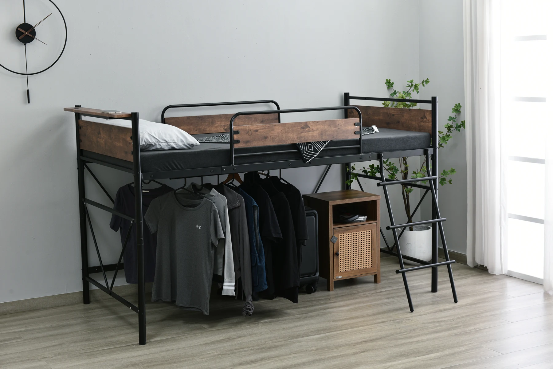 ロフトベッド パイプベッド シングル 耐荷重150kg 高さ125cm システムベッド ロータイプ ミドルタイプ 収納 北欧風 大人 一人暮らし ハンガーポール4本付属 送料無料 スチール 耐震 ベッド 子供部屋