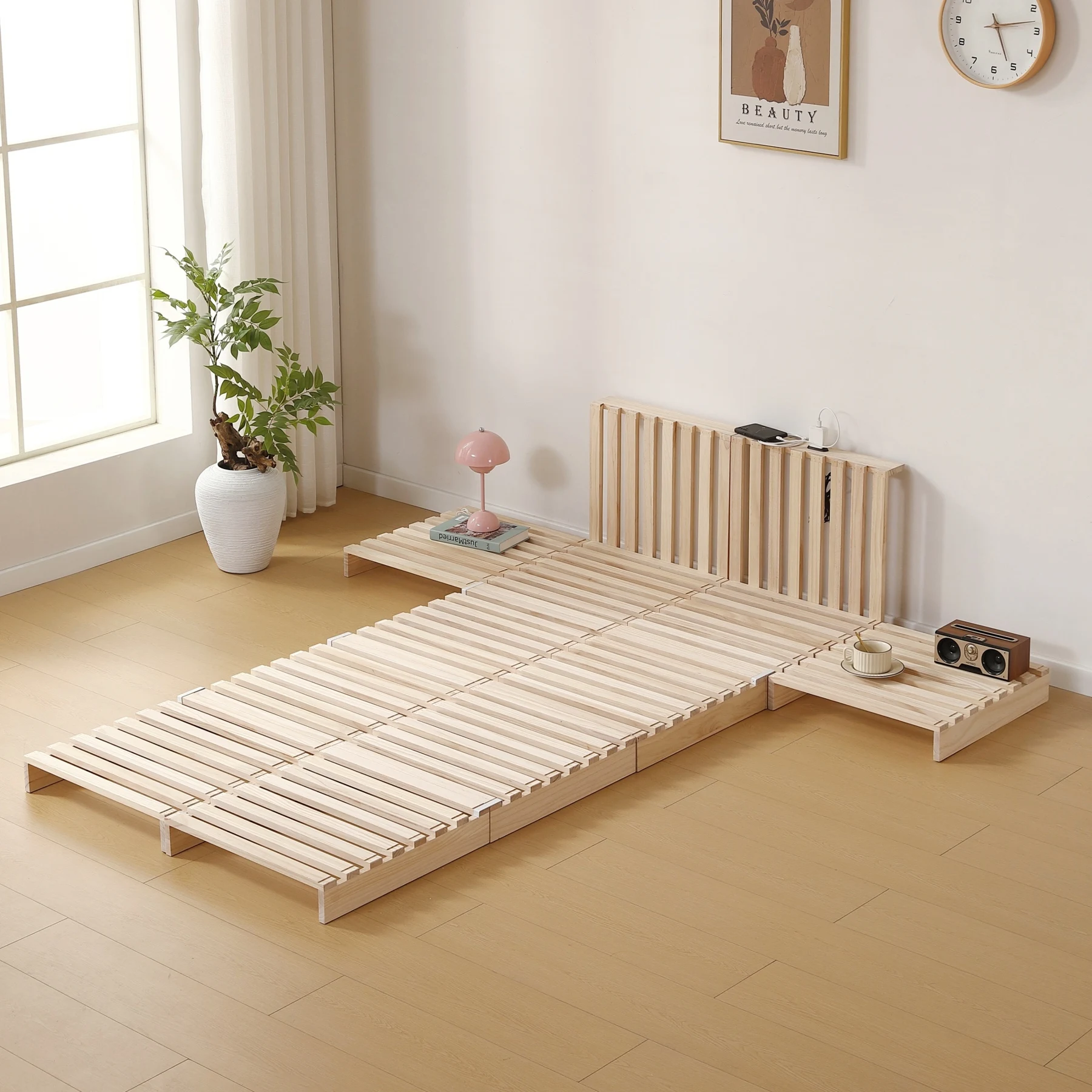 パレットベッド 8枚セット すのこベッド コンセント付き 天然パイン材 ローベッド 50*50cm 組み換え自由 木製 天然木 軽量 ベッド パレット ロータイプ ベッドフレーム