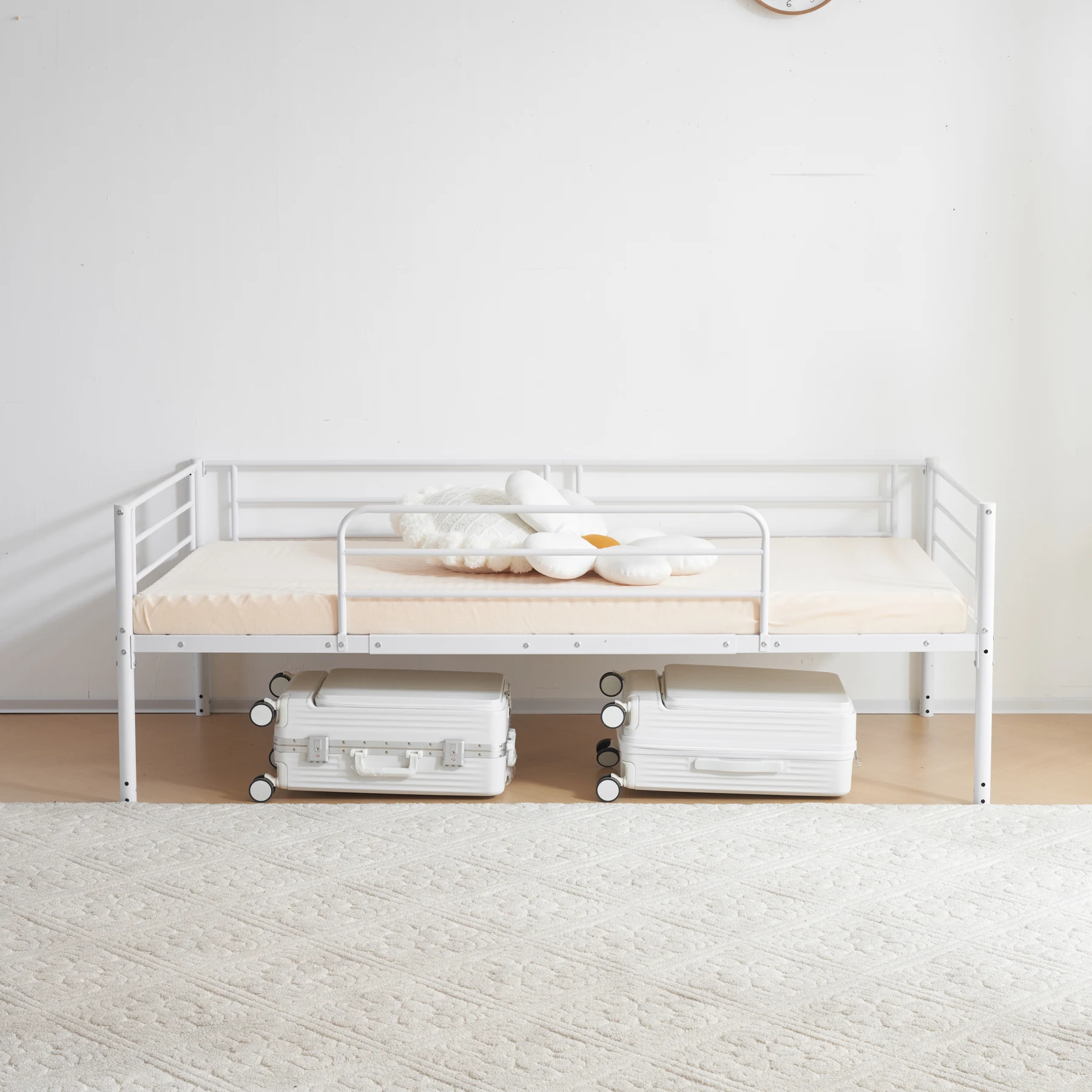 【ホワイト】ミドルタイプ ロフトベッド パイプベッド シングル ベッド シングルベッド 木 収納 北欧風 子供部屋 スチール 耐震 ベッド 新作