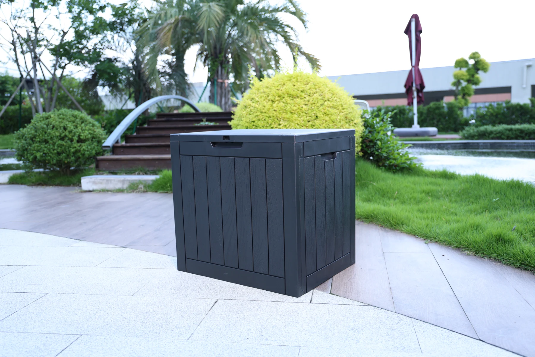 【ブラック 118L 56.1*43.4*53.4cm】戸外収納庫 収納ボックス 置き配 ゴミ箱 小型 屋外 ストッカー 防水/耐侯 収納可能 ガーデン/庭/ベランダ 頑丈 ブラック